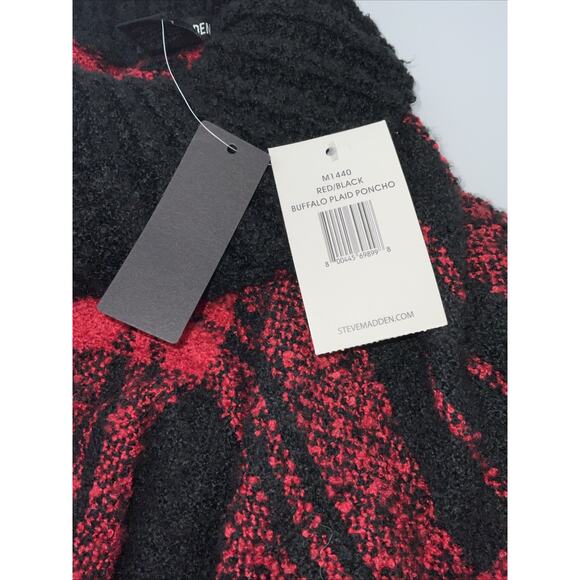 NWT Steve Madden Women's Red & Black Buffalo Plaid Fringed Sweater Poncho OSFM - Picture 8 of 8